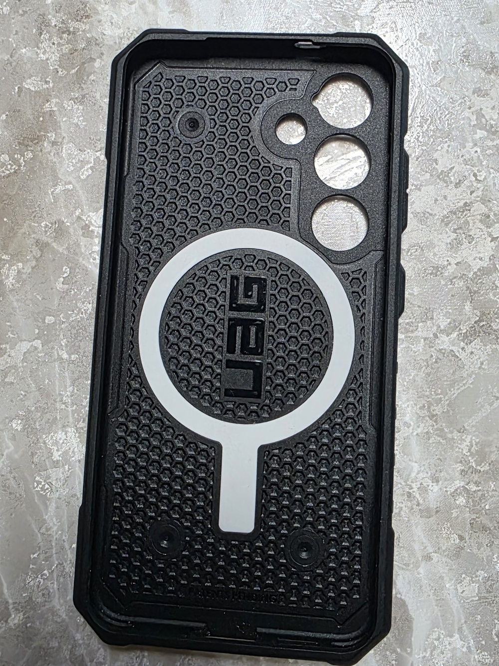 UAG Black Phone Case with White MagSafe Ring Accent For Samsung S24